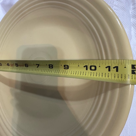 Homer Laughlin Yellow Dinner Plate - Picture 3 of 3